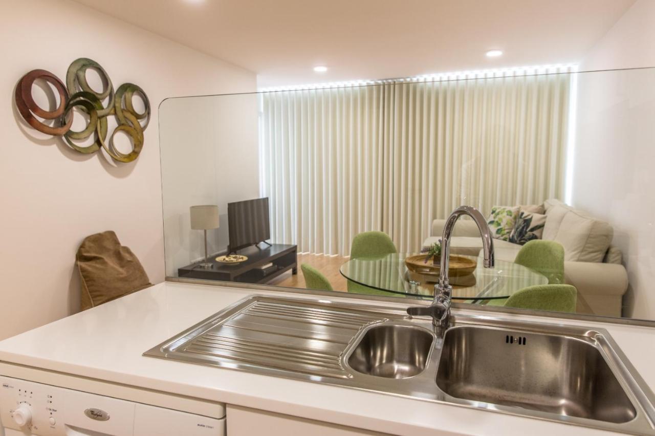 Apartment Downtown 44 *