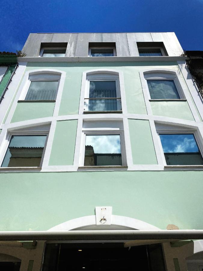 Apartment Downtown 44 *
